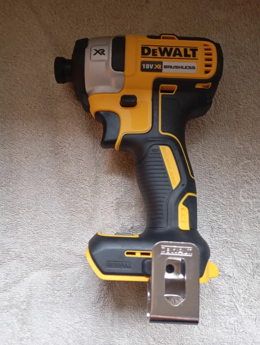 DeWalt dcf887 - Image 2
