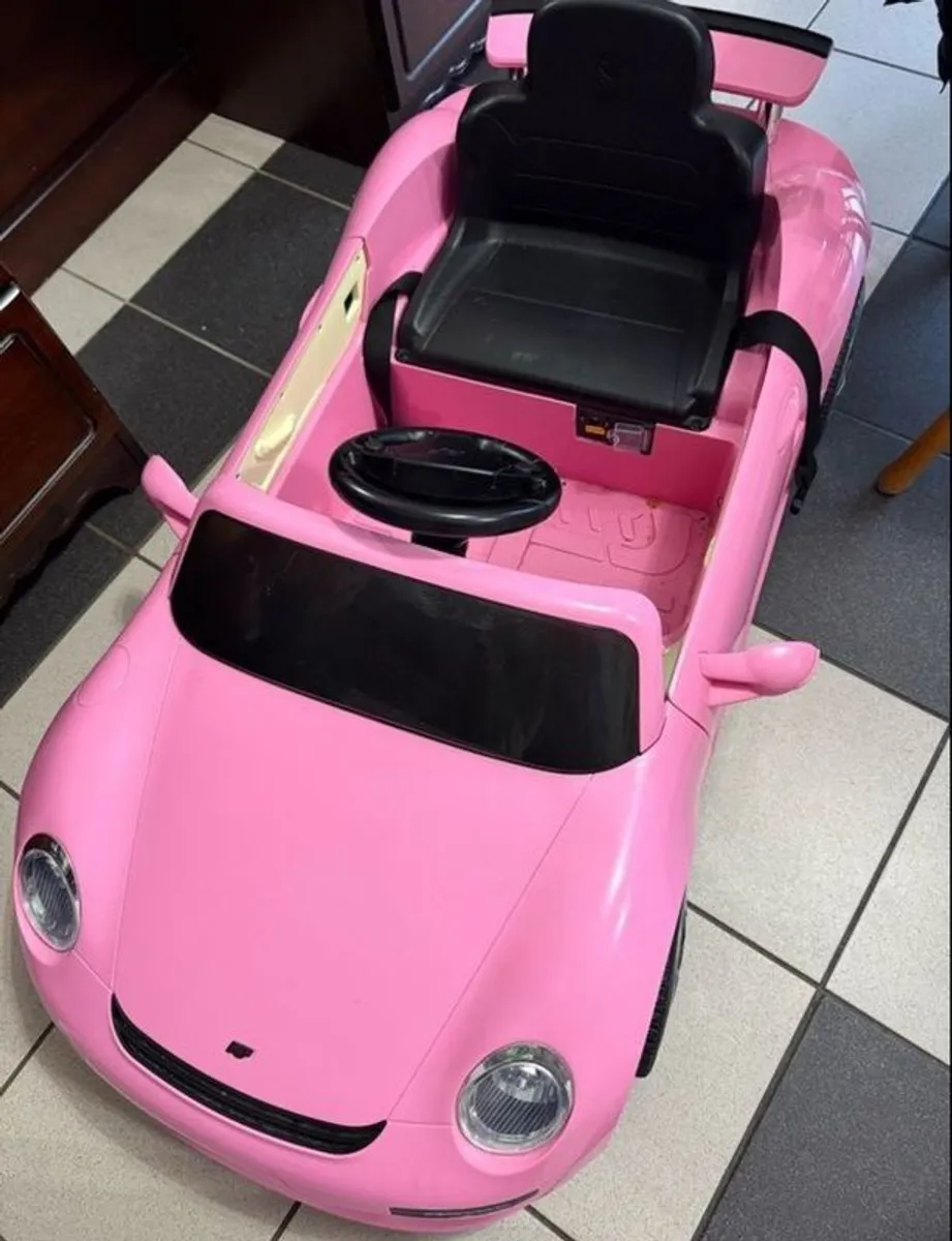 Ride on car - Image 1