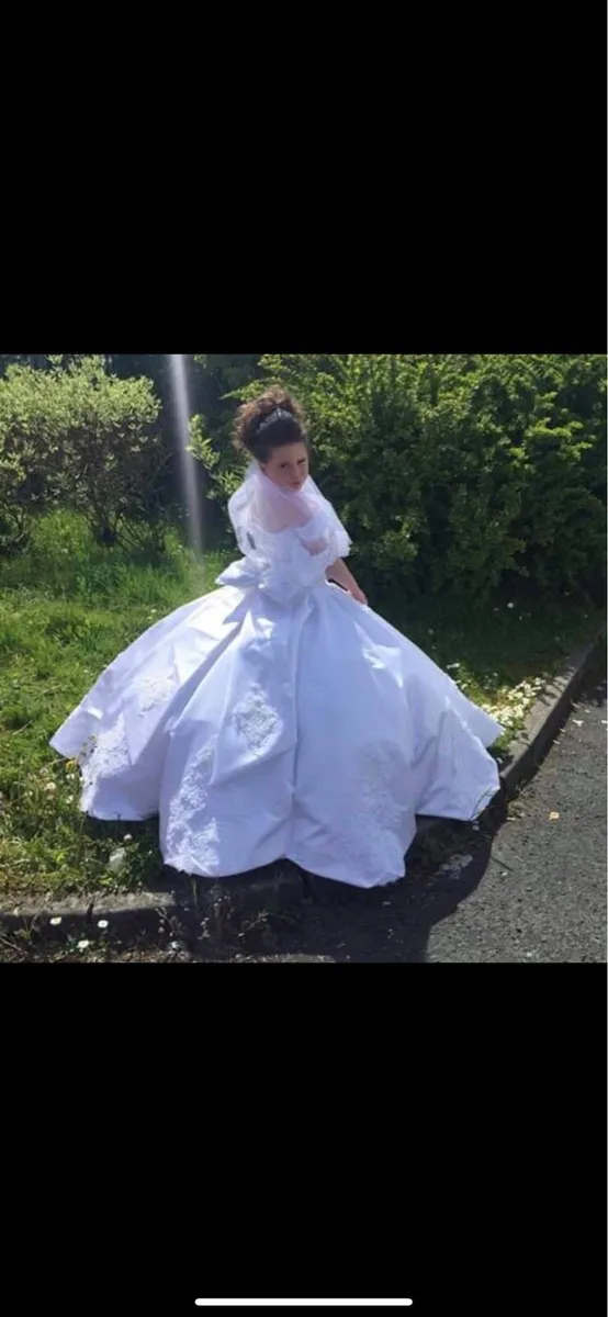 Communion dress - Image 2