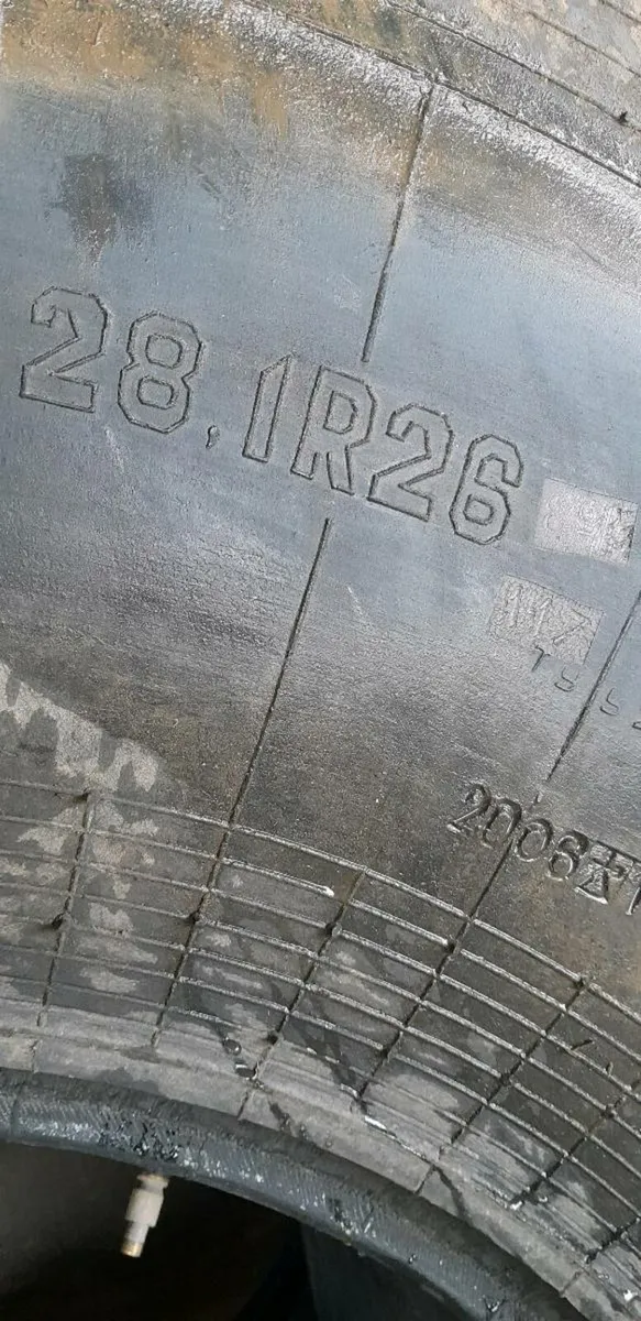 Tyres 28.1 R 26 - Image 1
