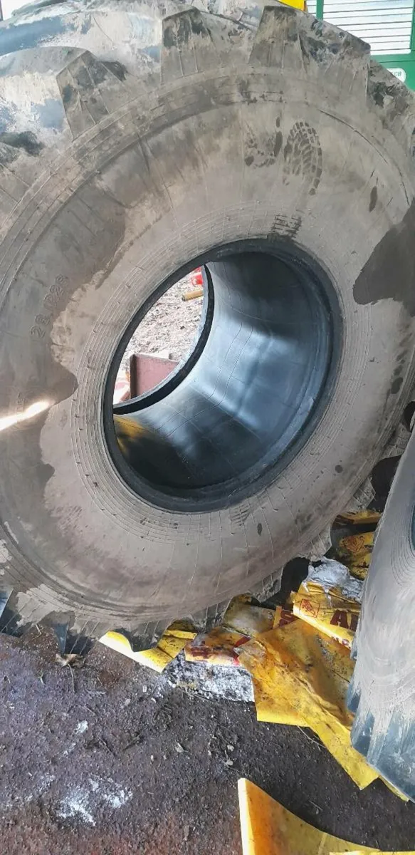 Tyres 28.1 R 26 - Image 3