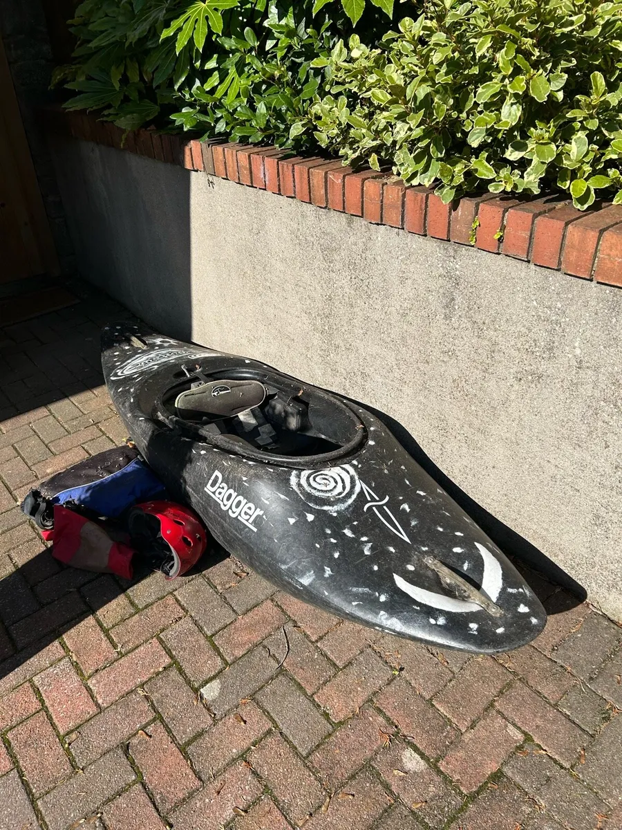 Dagger Outlaw Kayak - Image 1