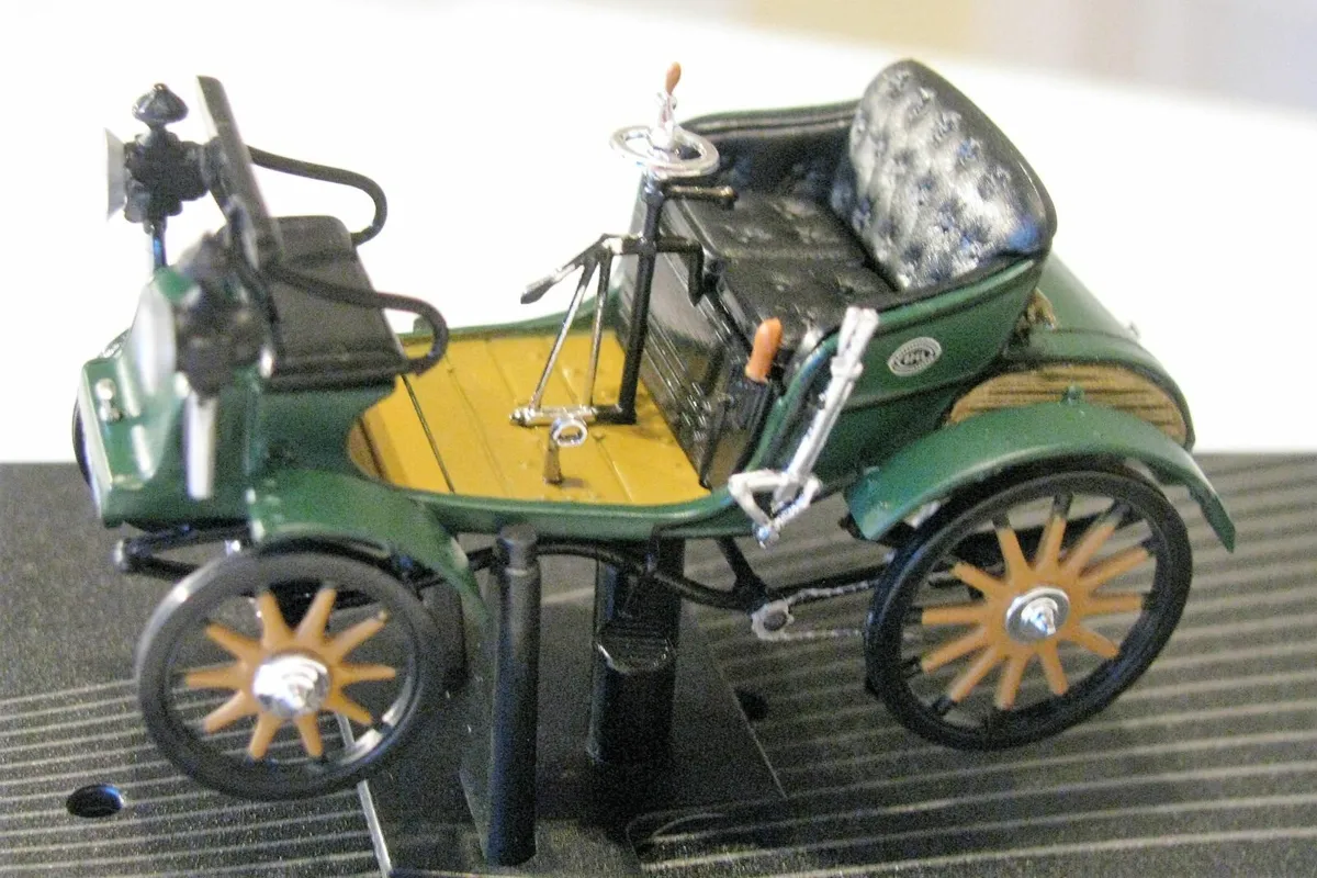 Collectable Diecast Model 1:43 – Opel Motorwagen - Image 4