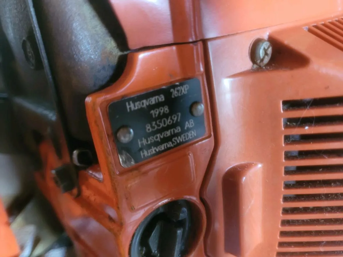 Husqvarna 262XP Chainsaw - Image 4