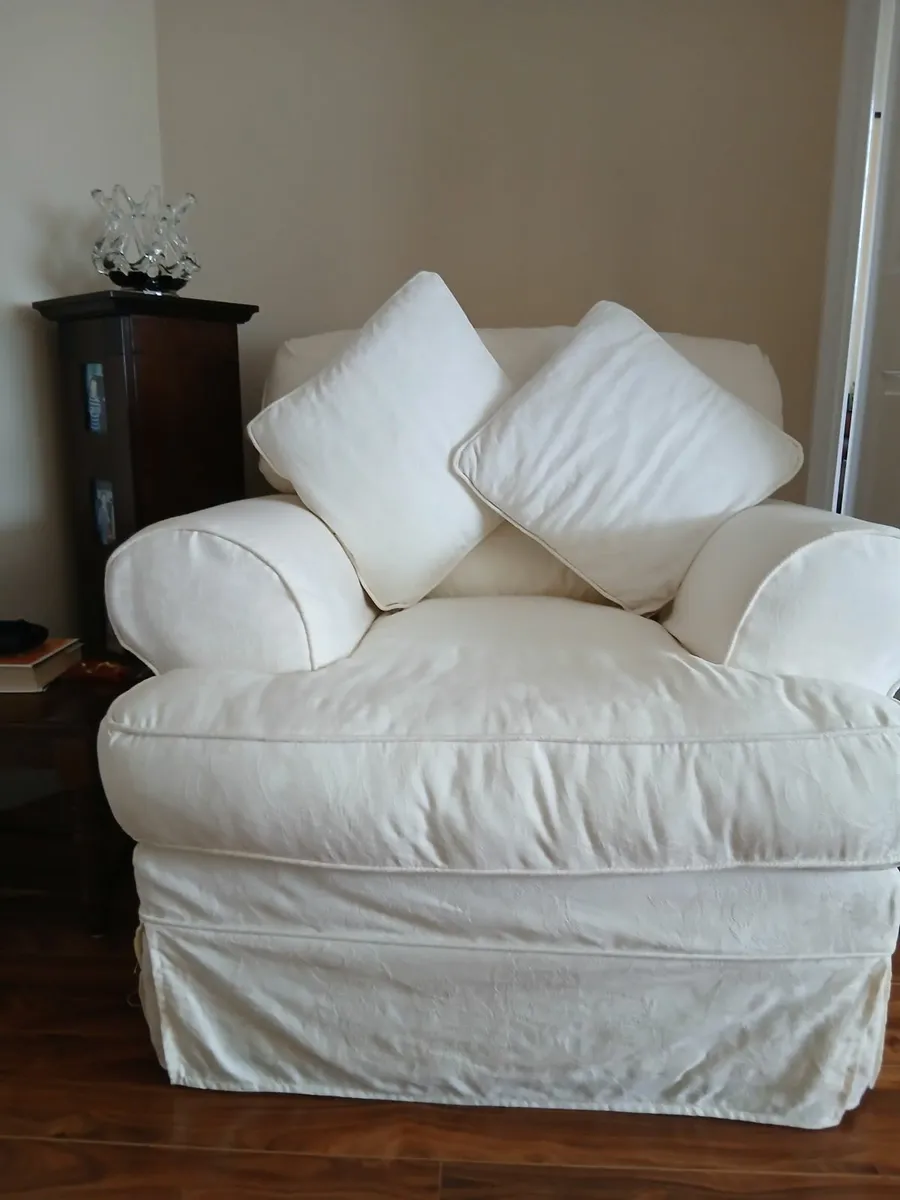 Living Room Furniture - Image 3