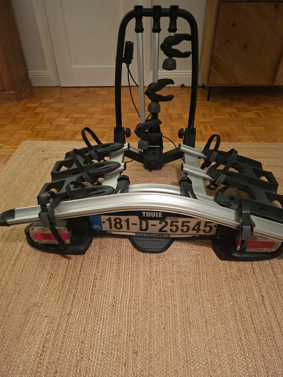 THULE 4 bike rack for car (tow bar) - Image 1