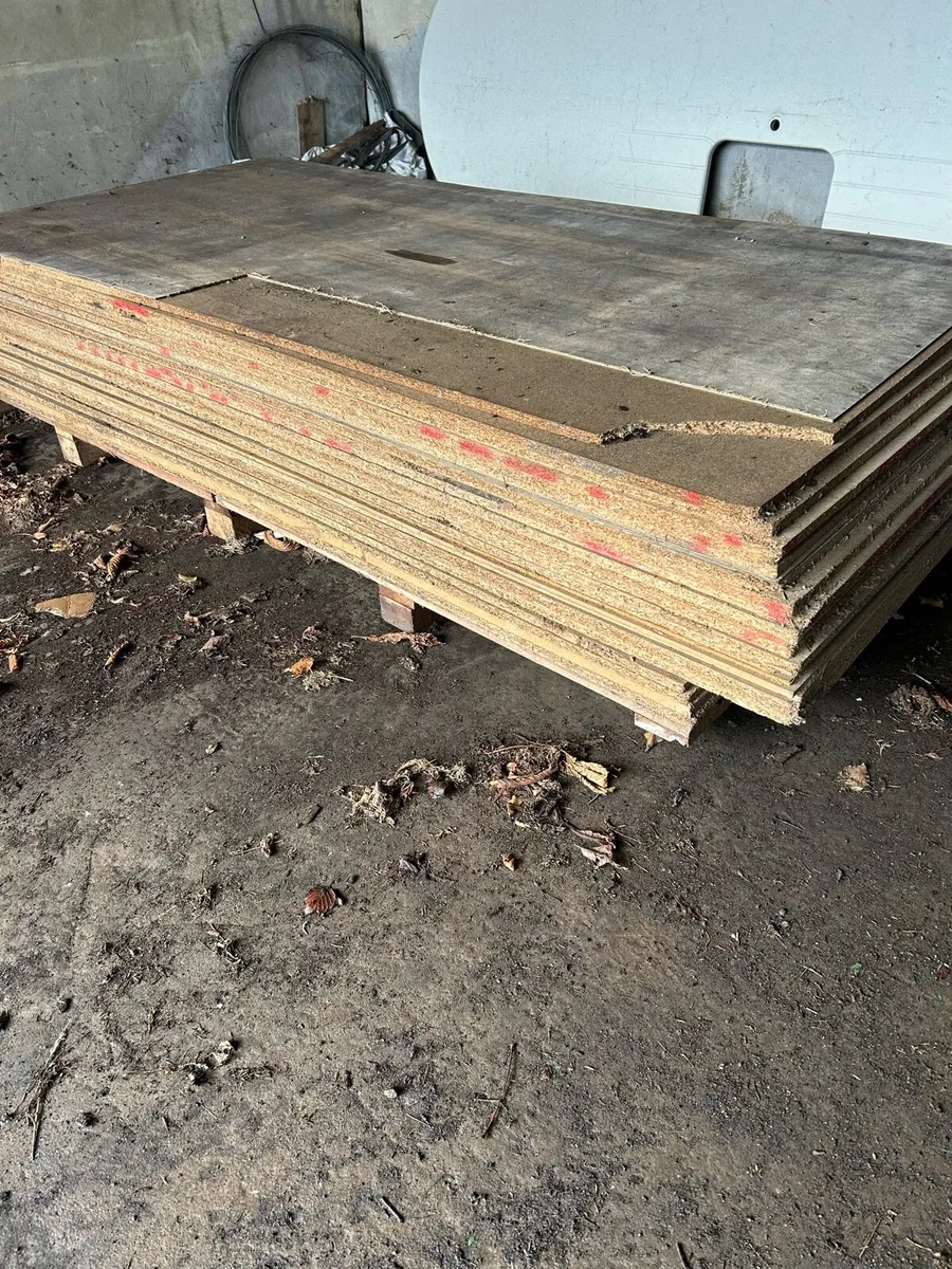 Sheets  18mm chip board - Image 2