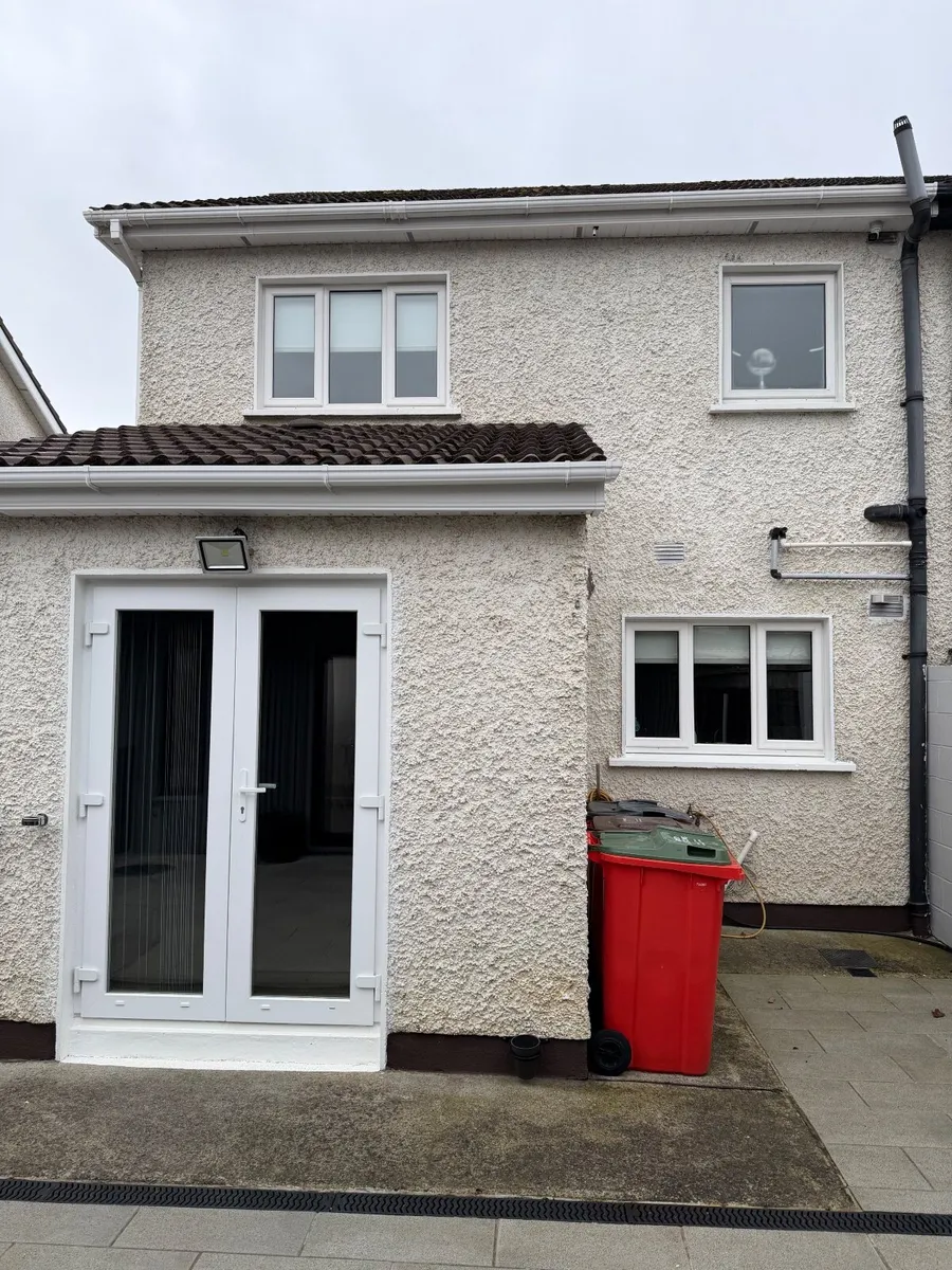 3 bedroom semi-detached house for sale in Dublin - Image 3
