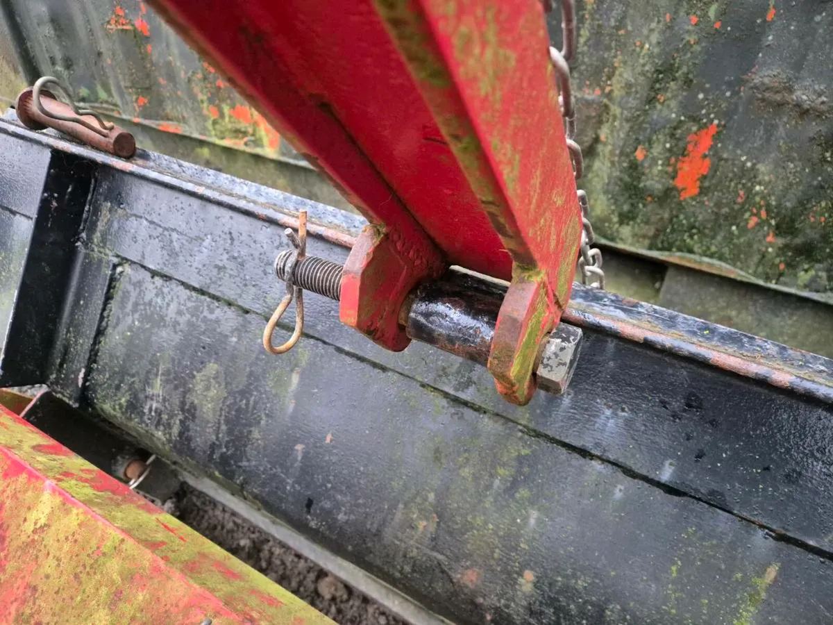 Loader Quicke 200 - Image 4