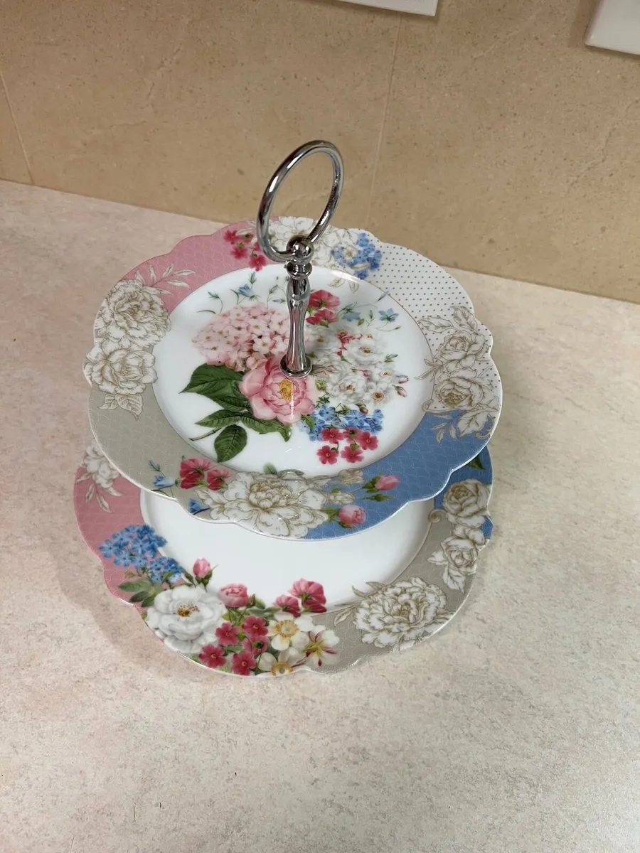 2 Tier Cake Stand - Image 2