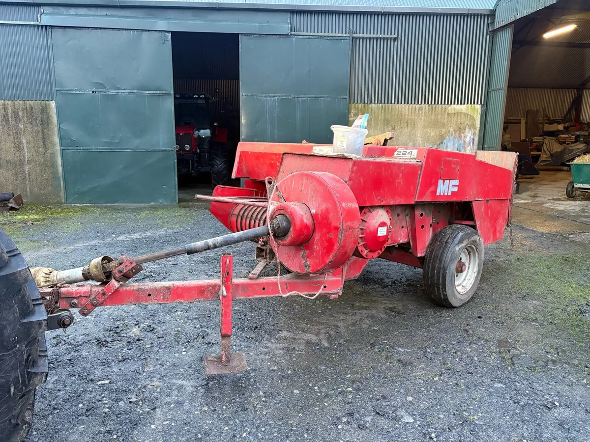 MF square baler , 22ft bale trailer, pit walls - Image 1