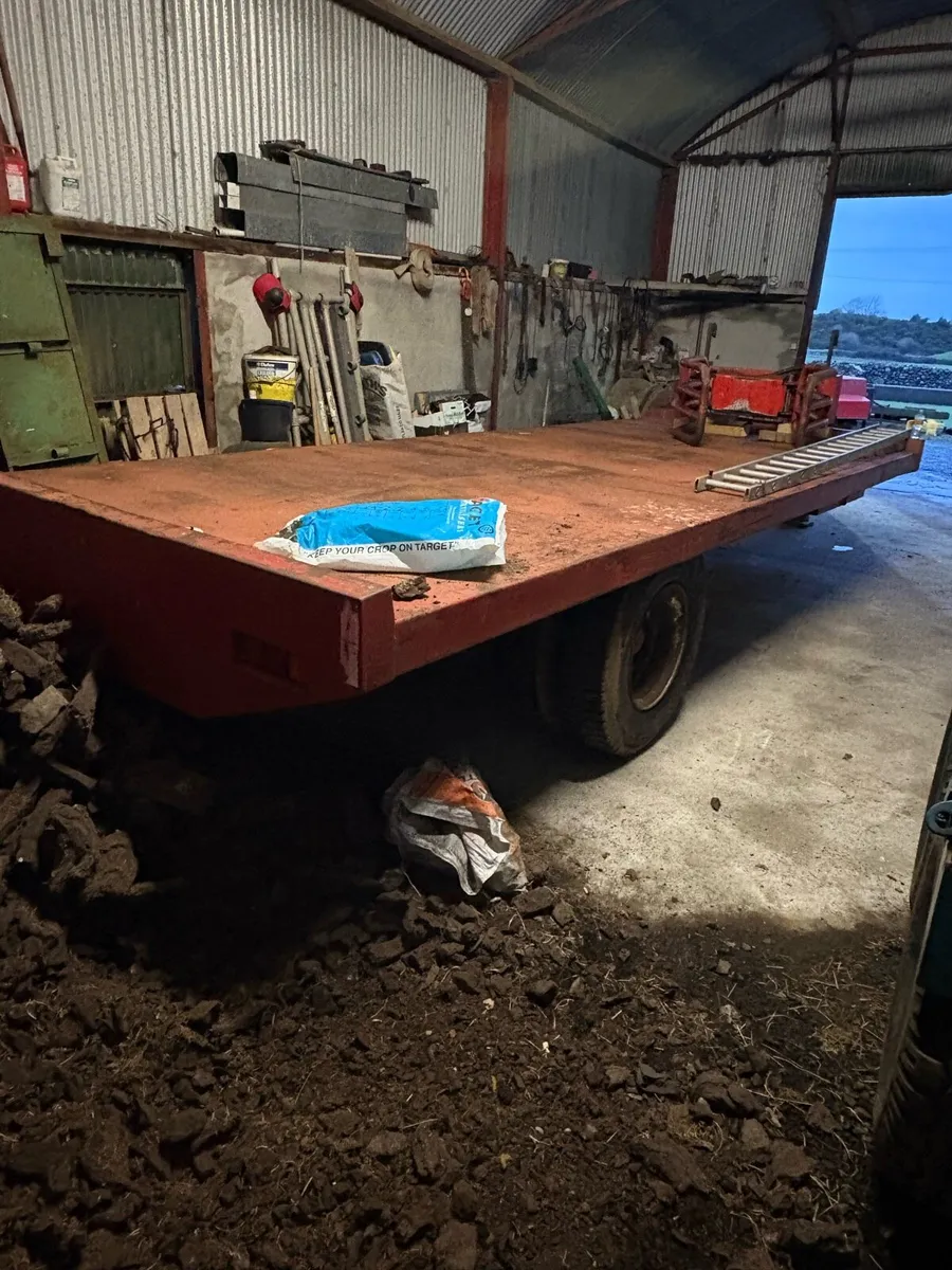 22ft bale trailer, pit walls - Image 3