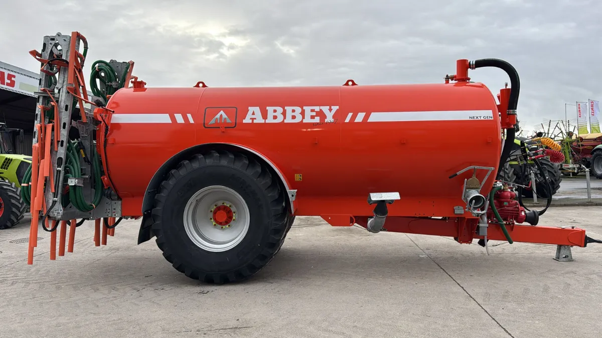 Abbey 3000g slurry tanker - Image 3