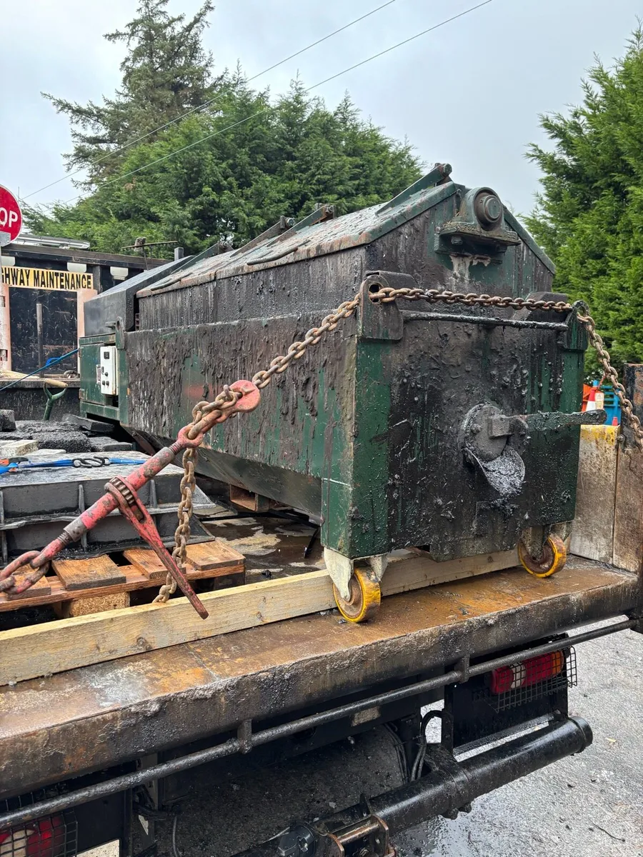 Hot mastic Merlin asphalt mixer - Image 1