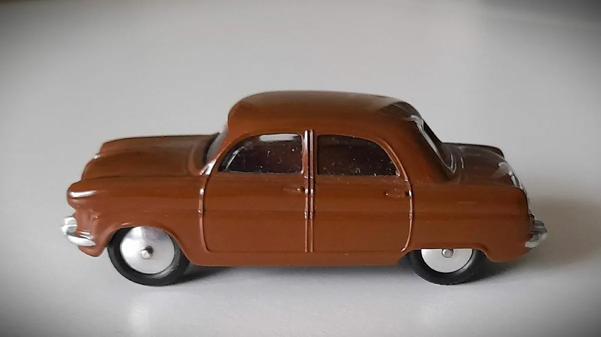 Corgi Toys 50th Anniversary – Ford Consul  REDUCED - Image 4