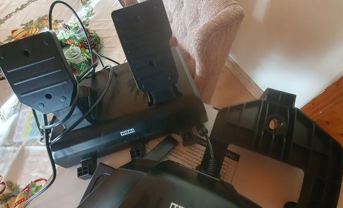 HORI Overdrive Racing Wheel for Xbox Series X|S & PC used for only 6 months - Image 2