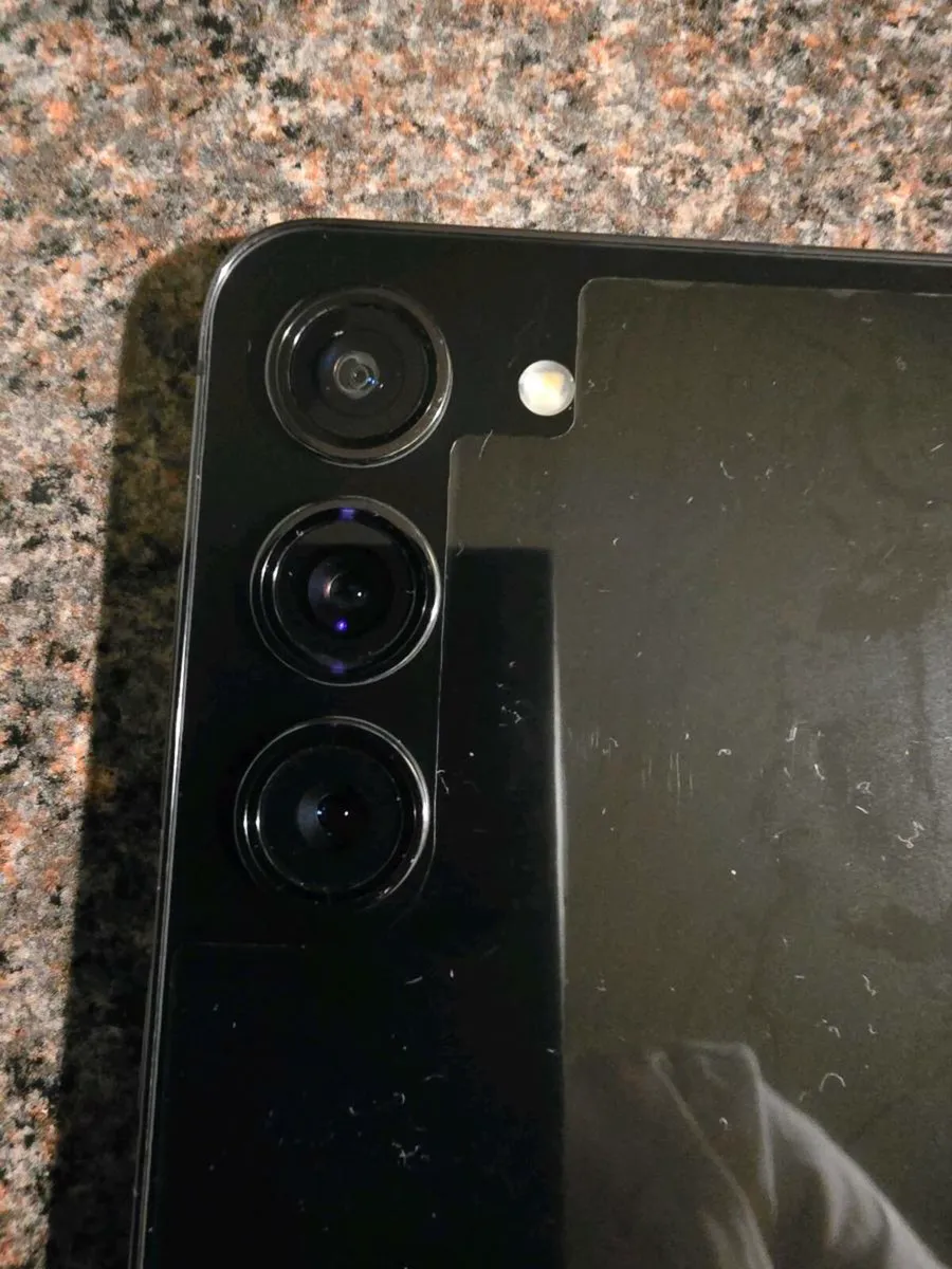 Samsung S23 (Premium Condition & New Battery) - Image 2