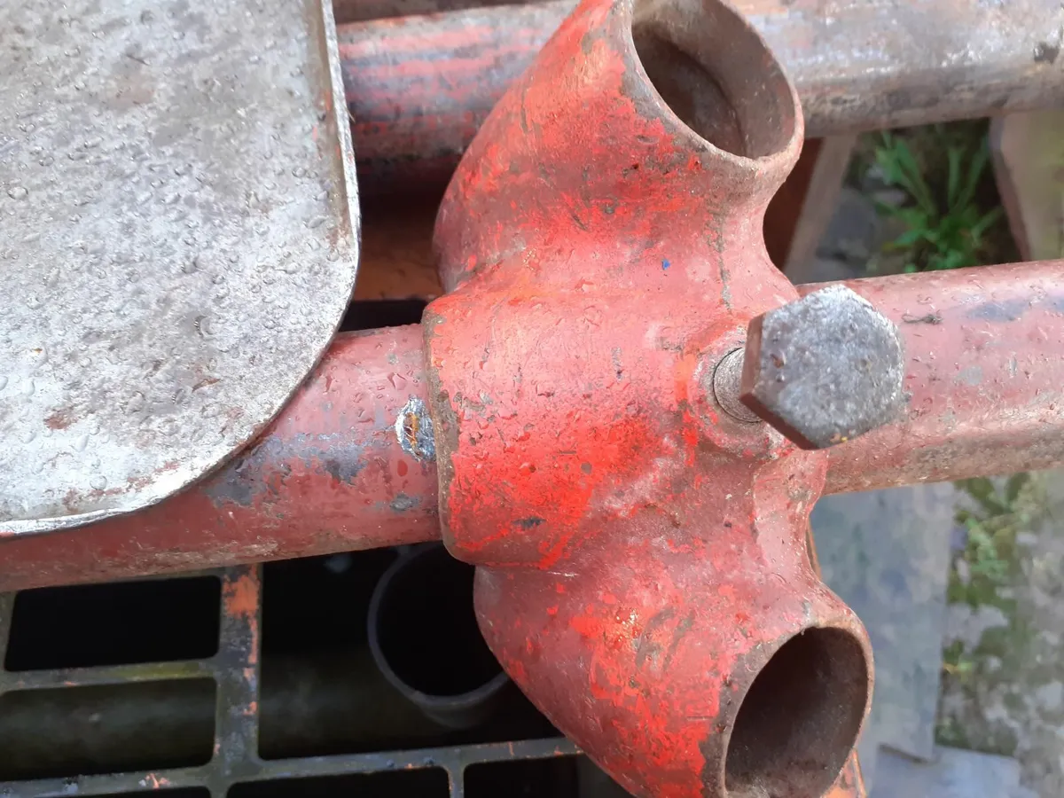 RIDGID HORSE BENCH - Image 2