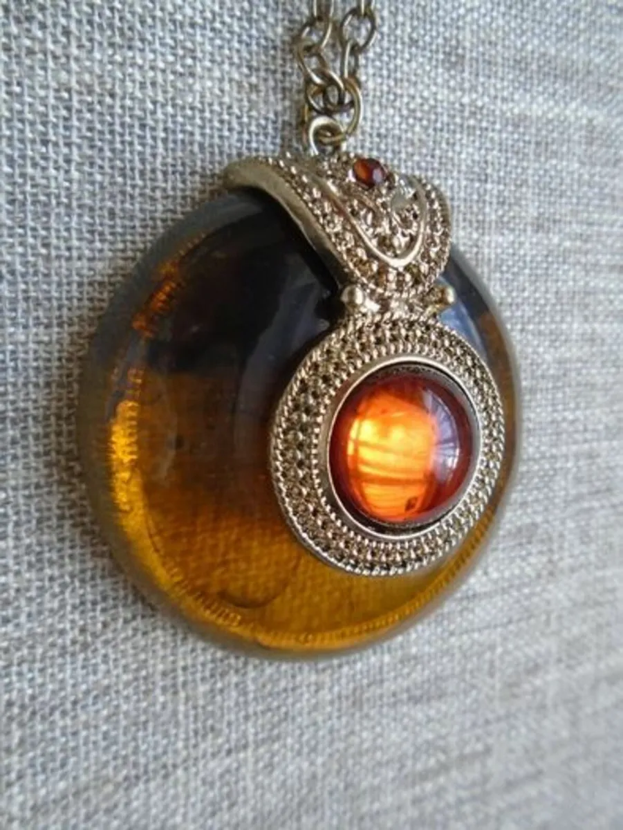 Necklace,Jewellery, Costume jewellery - Image 2