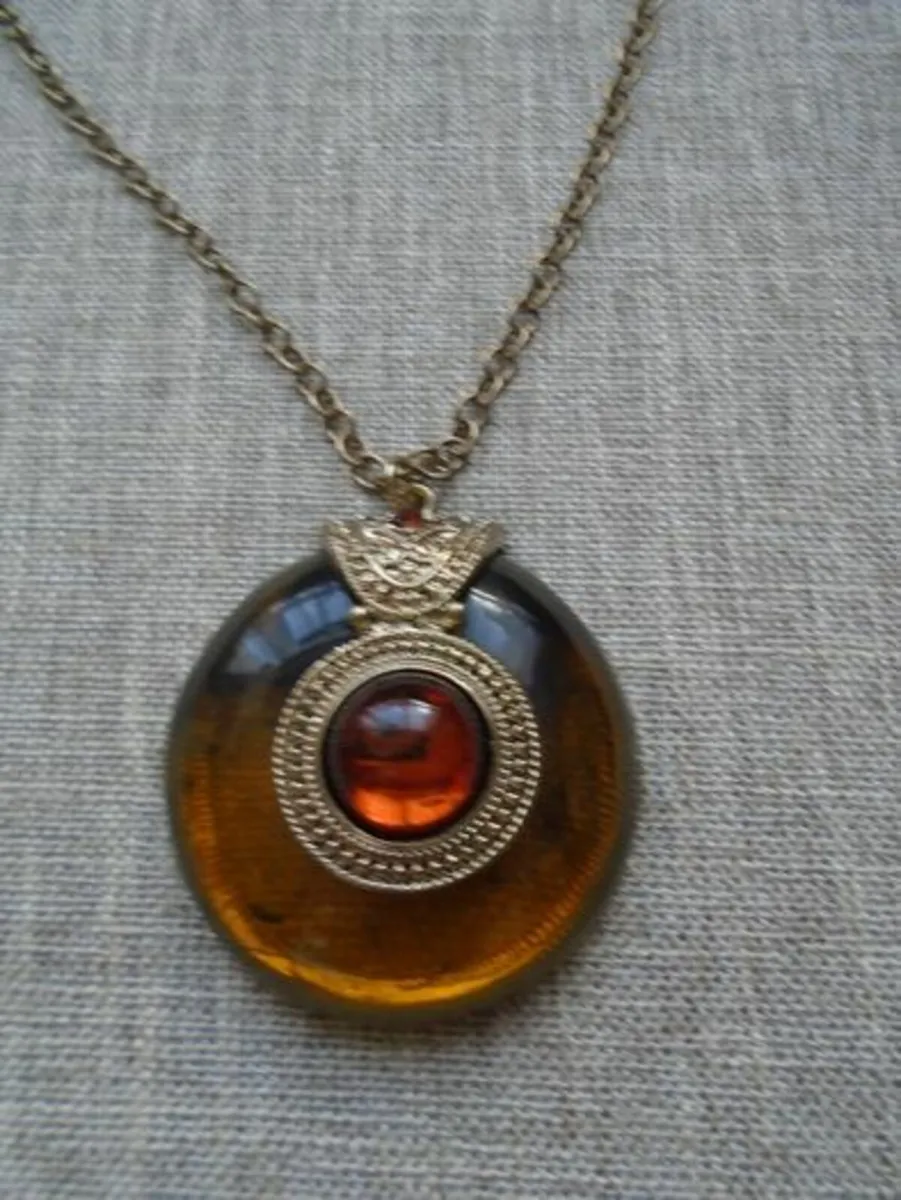 Necklace,Jewellery, Costume jewellery - Image 1