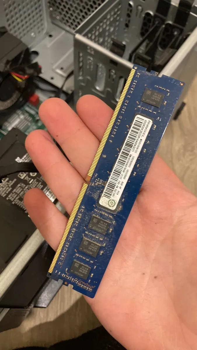 Lenovo ideacentre y700 gaming pc - Image 2