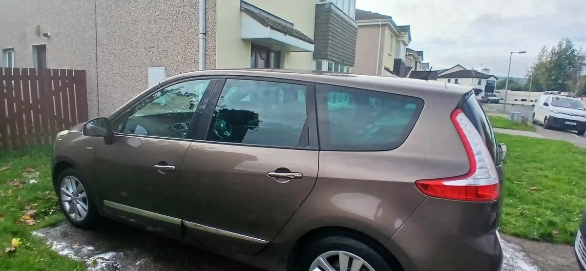 CAR DETAILING SERVICE - Image 1