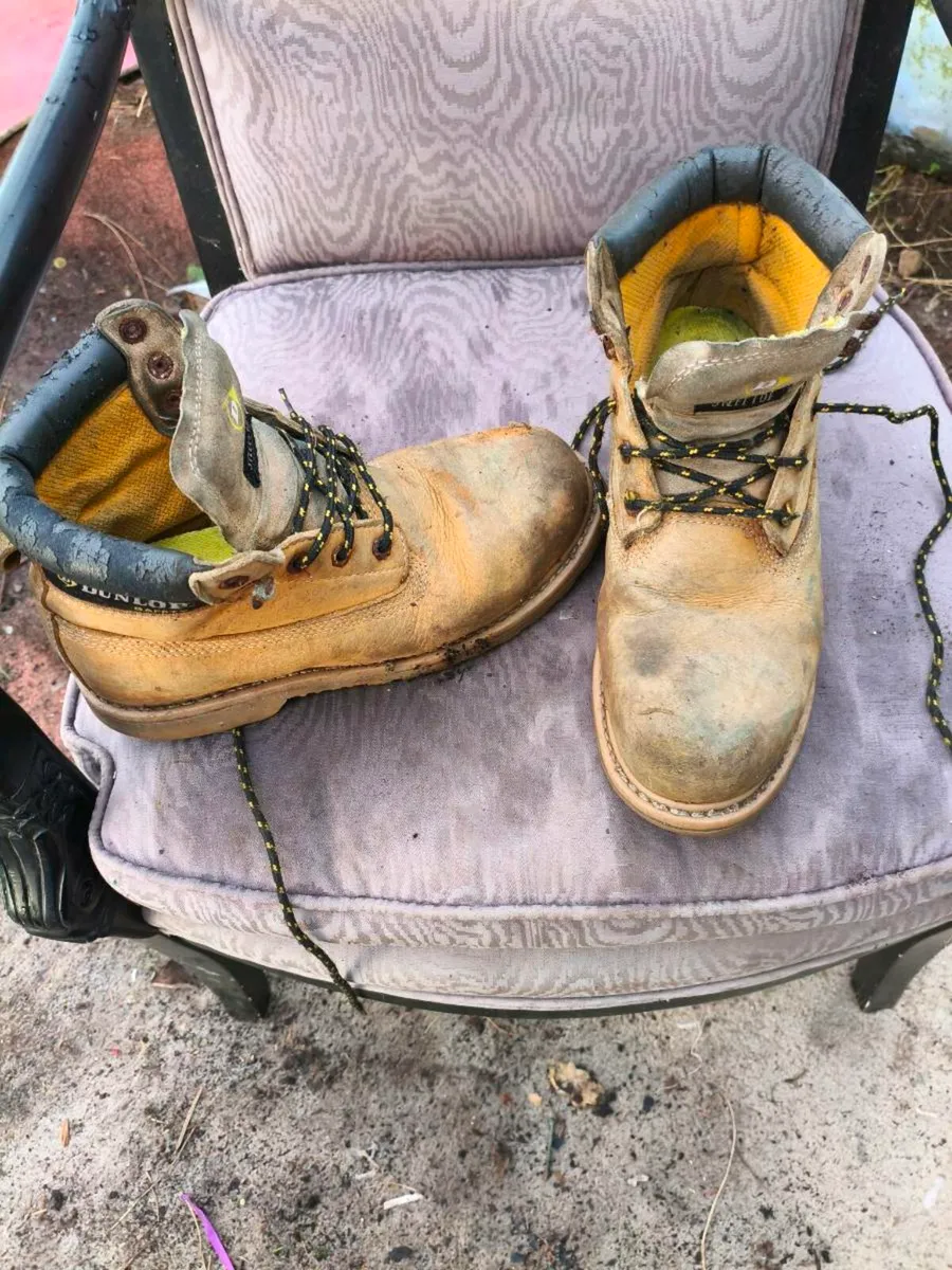 Selling safety boots 8 half great condition 5 Euro - Image 2