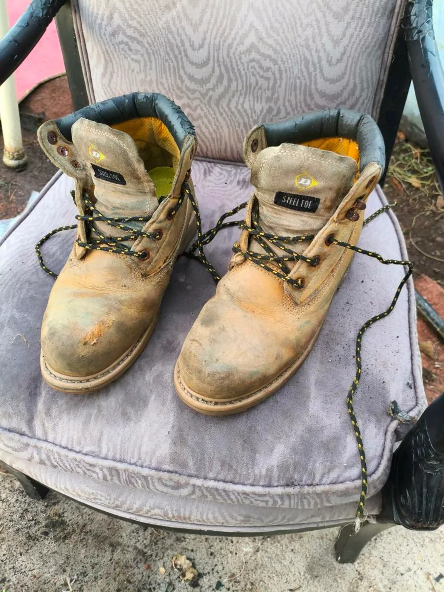 Selling safety boots 8 half great condition 5 Euro - Image 1