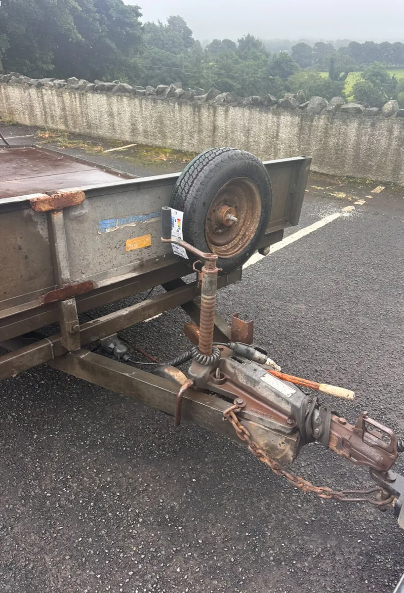 14ft bevertail trailer - Image 2