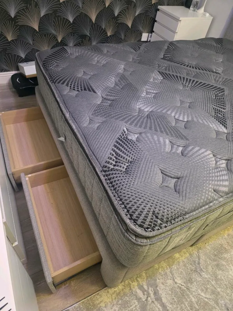 King Bed+Mattress+Headboard - Image 4