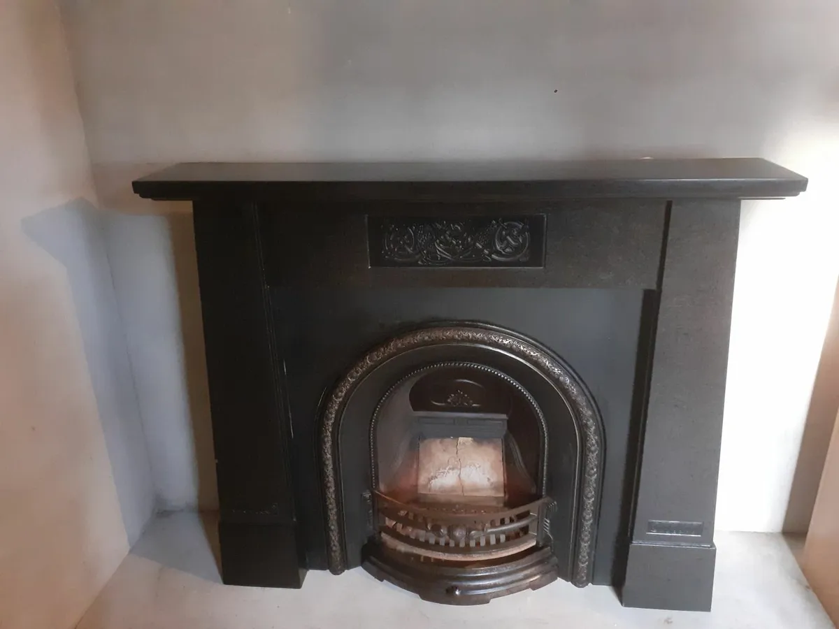 Fireplace surround - Image 3