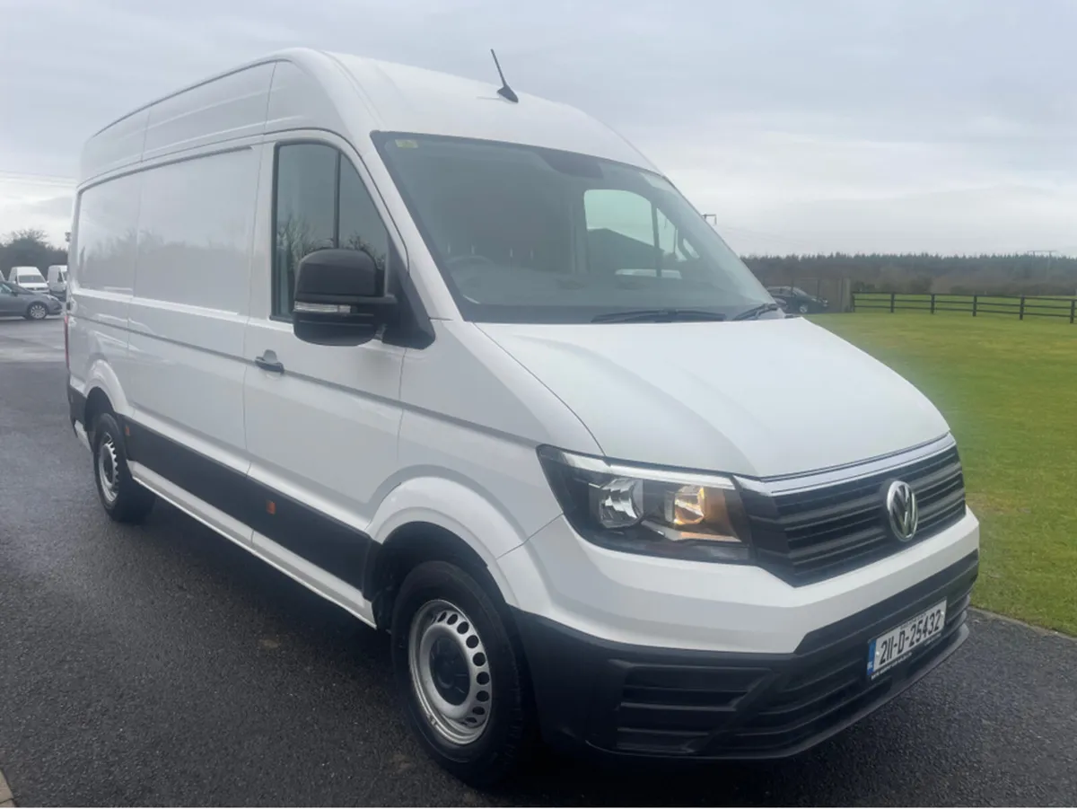 Volkswagen Crafter 35 MWB 140HP MANUAL 6SPEED FWD - Image 1