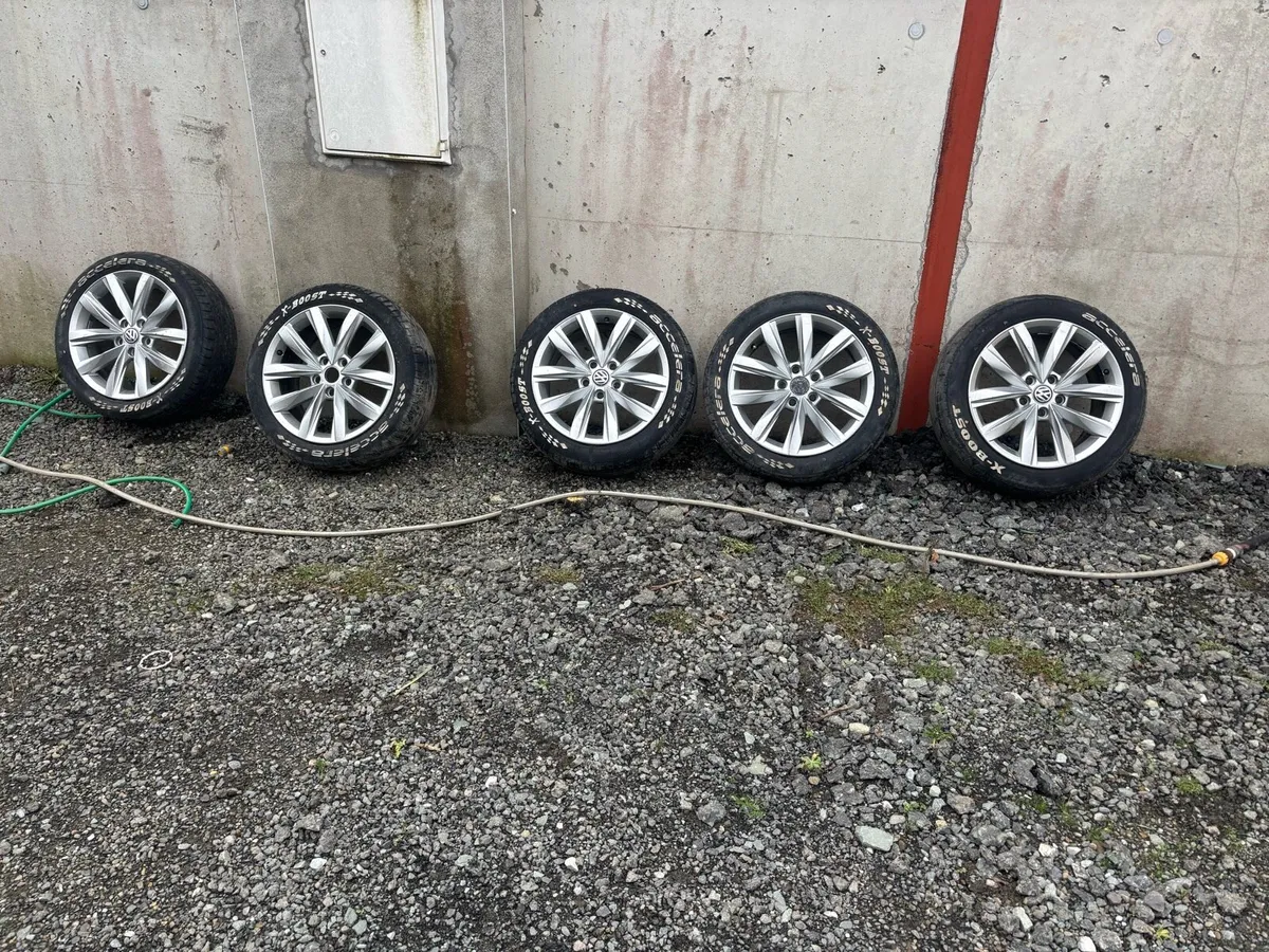 Volkswagon transporter alloys - Image 1