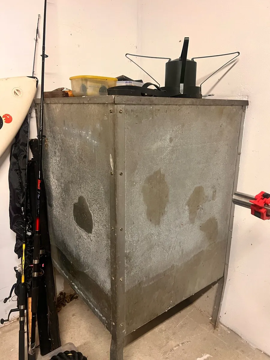 Aluminium hopper wood pellets