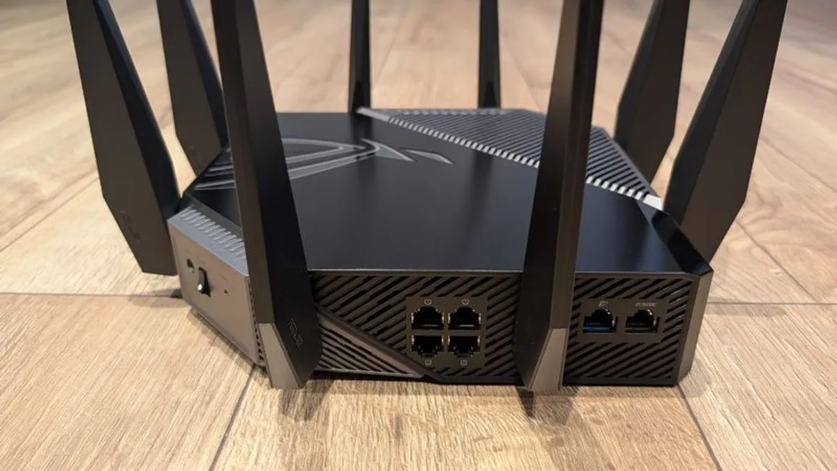 ASUS ROG Rapture GT-AXE11000 (WiFi 6E / 6GHz) - Top Tier Gaming Router - Image 4