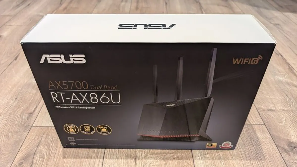 ASUS RT-AX86U Gaming Router (WiFi 6 / 2.5G Port) - Excellent Condition - Image 1