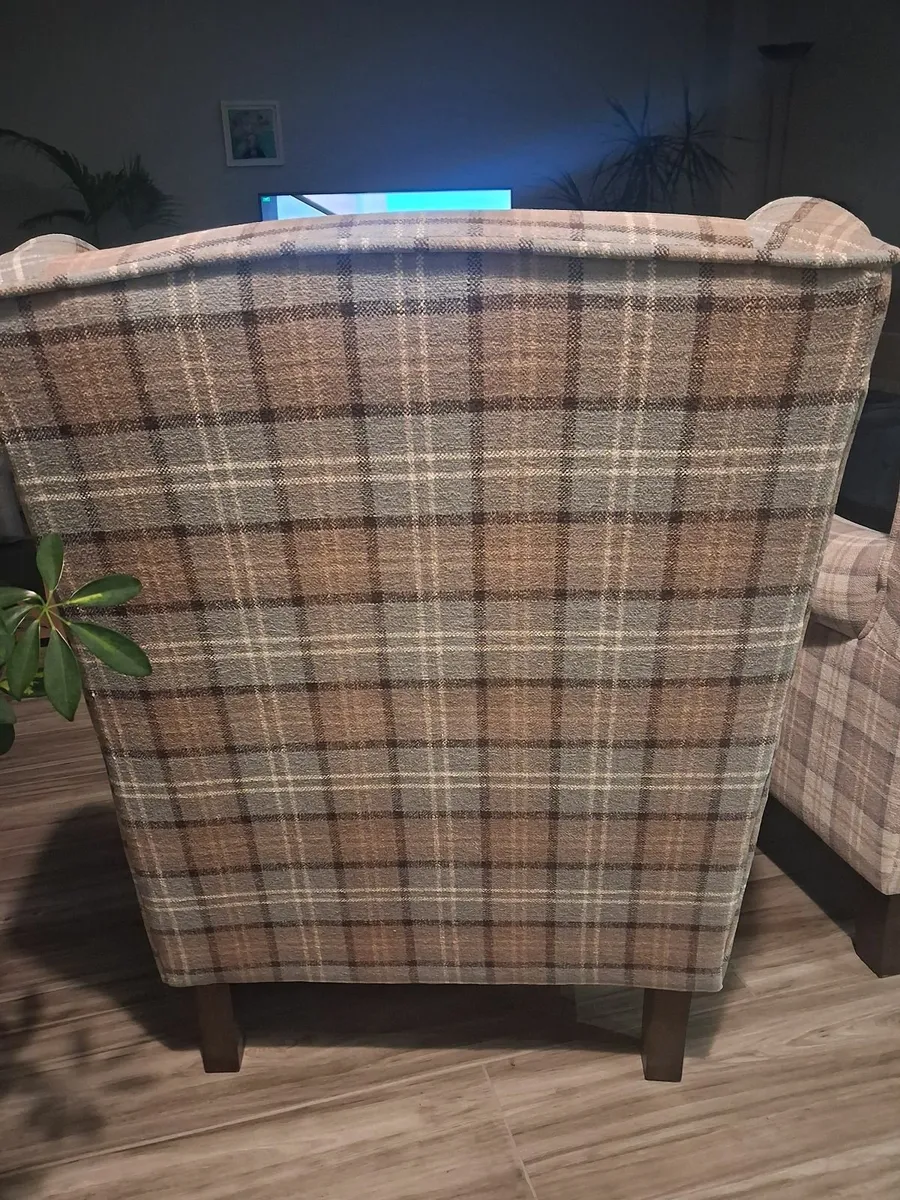 2 x Queen Anne Armchairs - Image 1