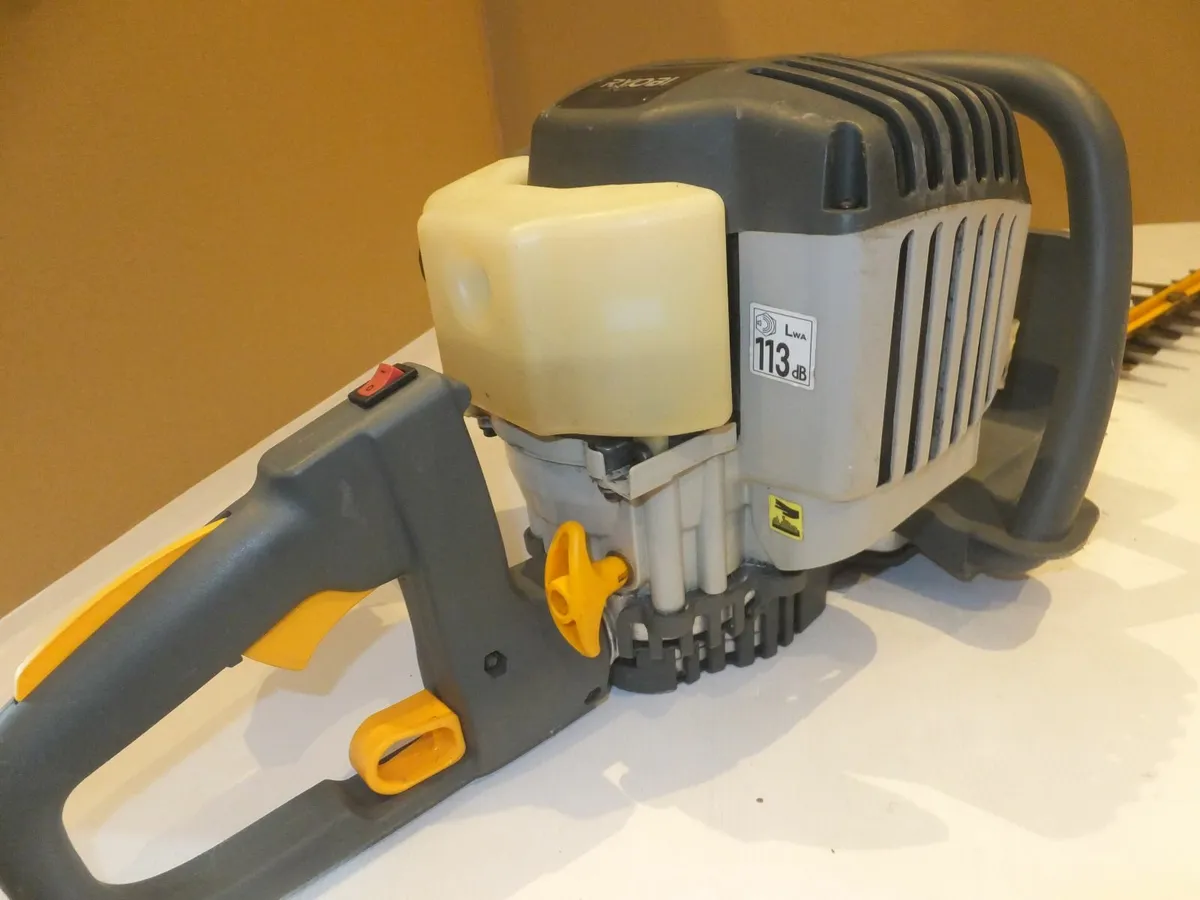 petrol hedge strimmer - Image 4