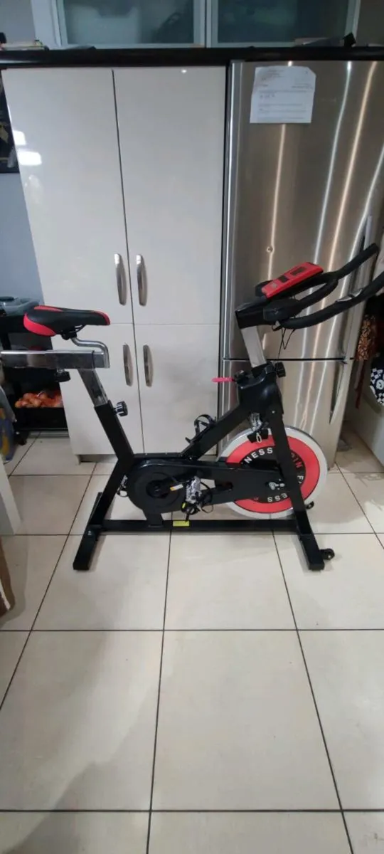 S-5000 Premium Commercial Exercise Bike - Image 1