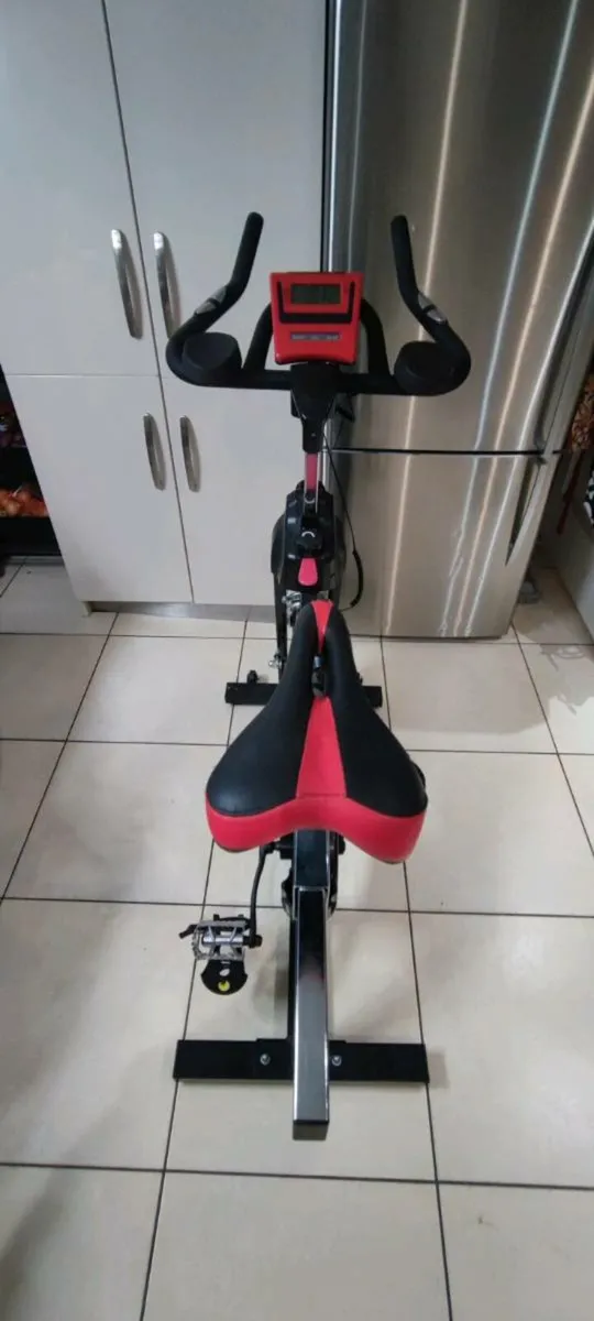 S-5000 Premium Commercial Exercise Bike - Image 3