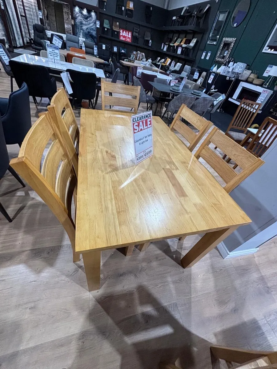 Dinning table and 6 chairs 500 free delivery - Image 3