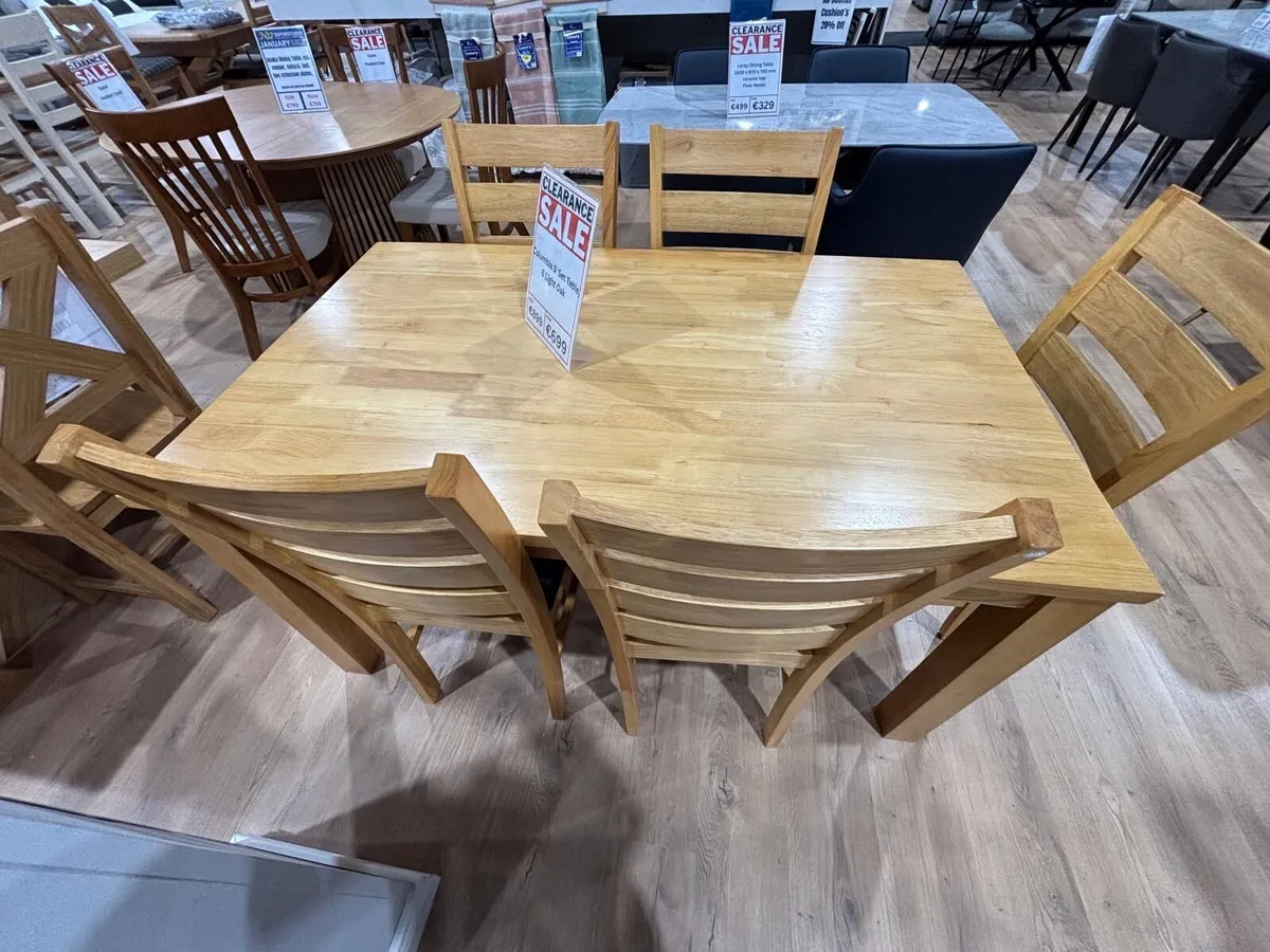 Dinning table and 6 chairs 500 free delivery - Image 4