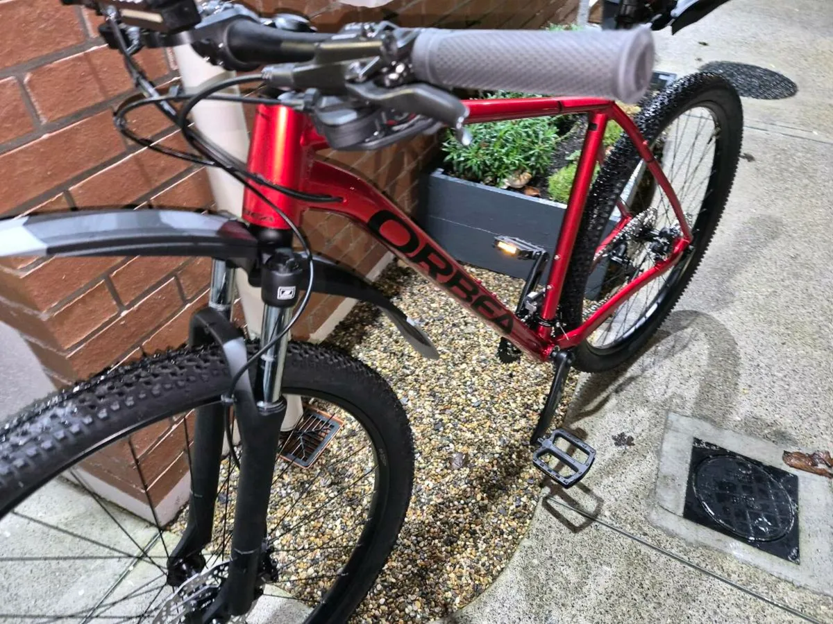 Brand new unwanted present GLOSS RED ORBEA ONNA - Image 4