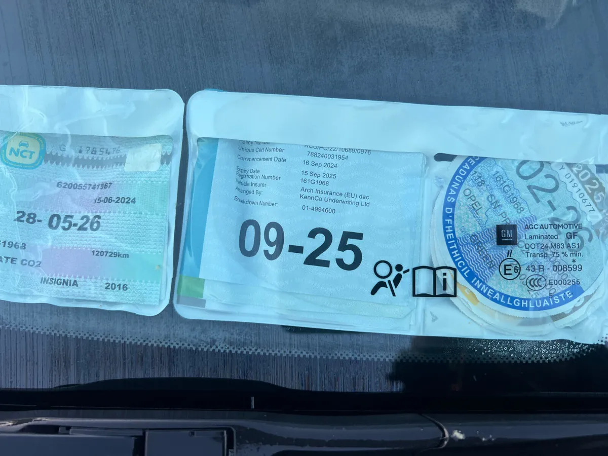 161 Insignia high spec low kms drive away - Image 4