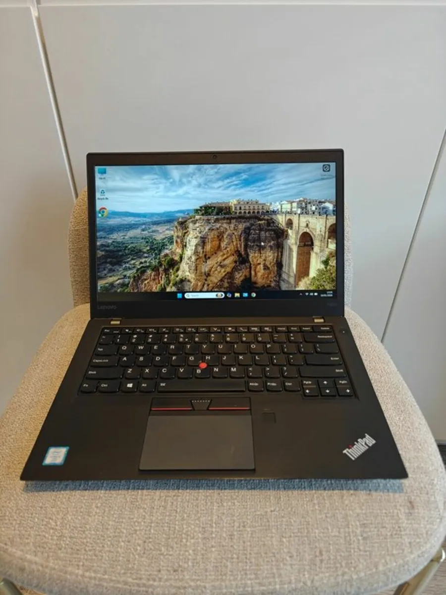 Mega Lenovo Thinkpad T460s | i7 | 16GB | 14" Touch - Image 1