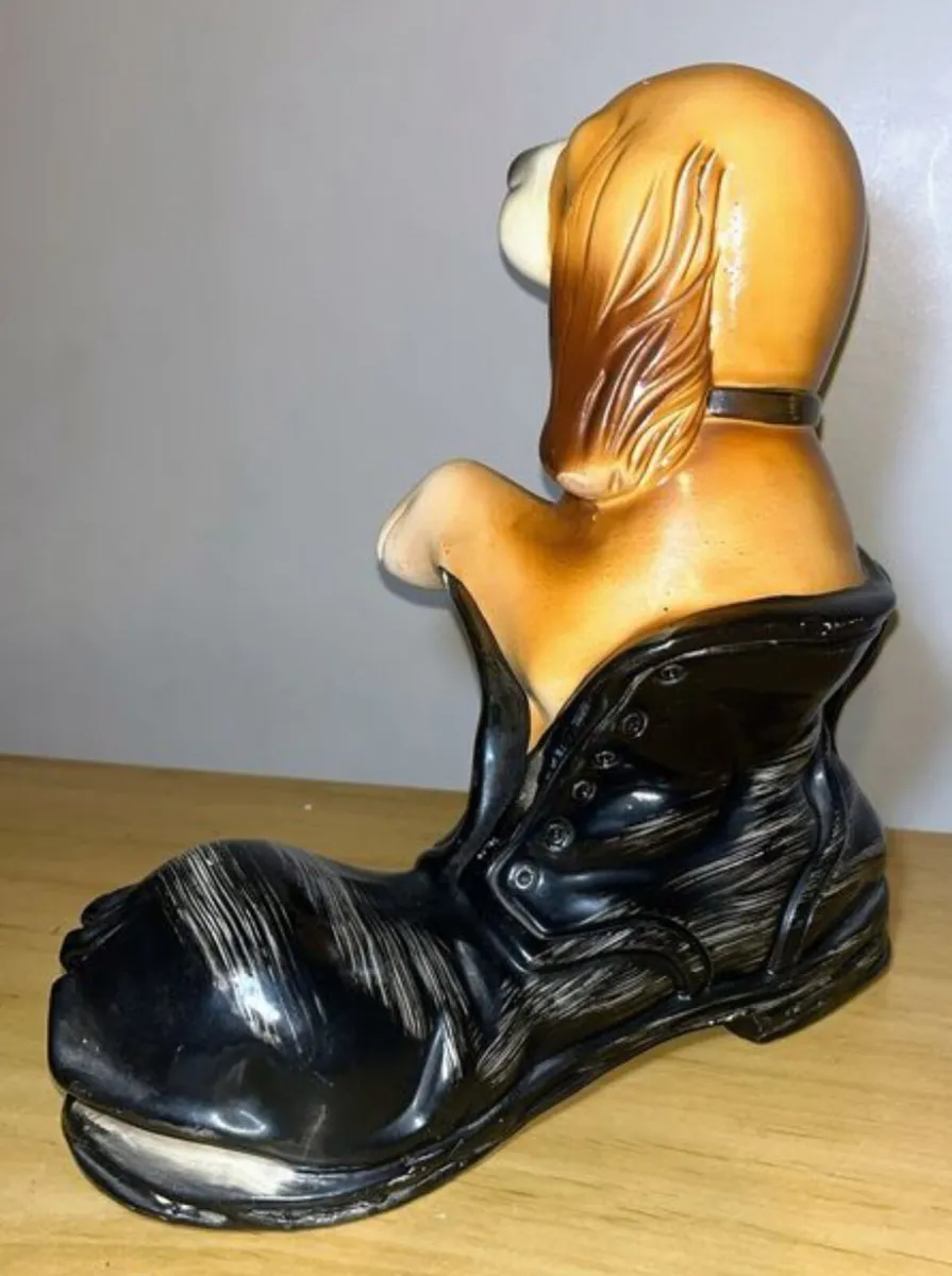 Vintage ceramic dog in a boot - Image 4