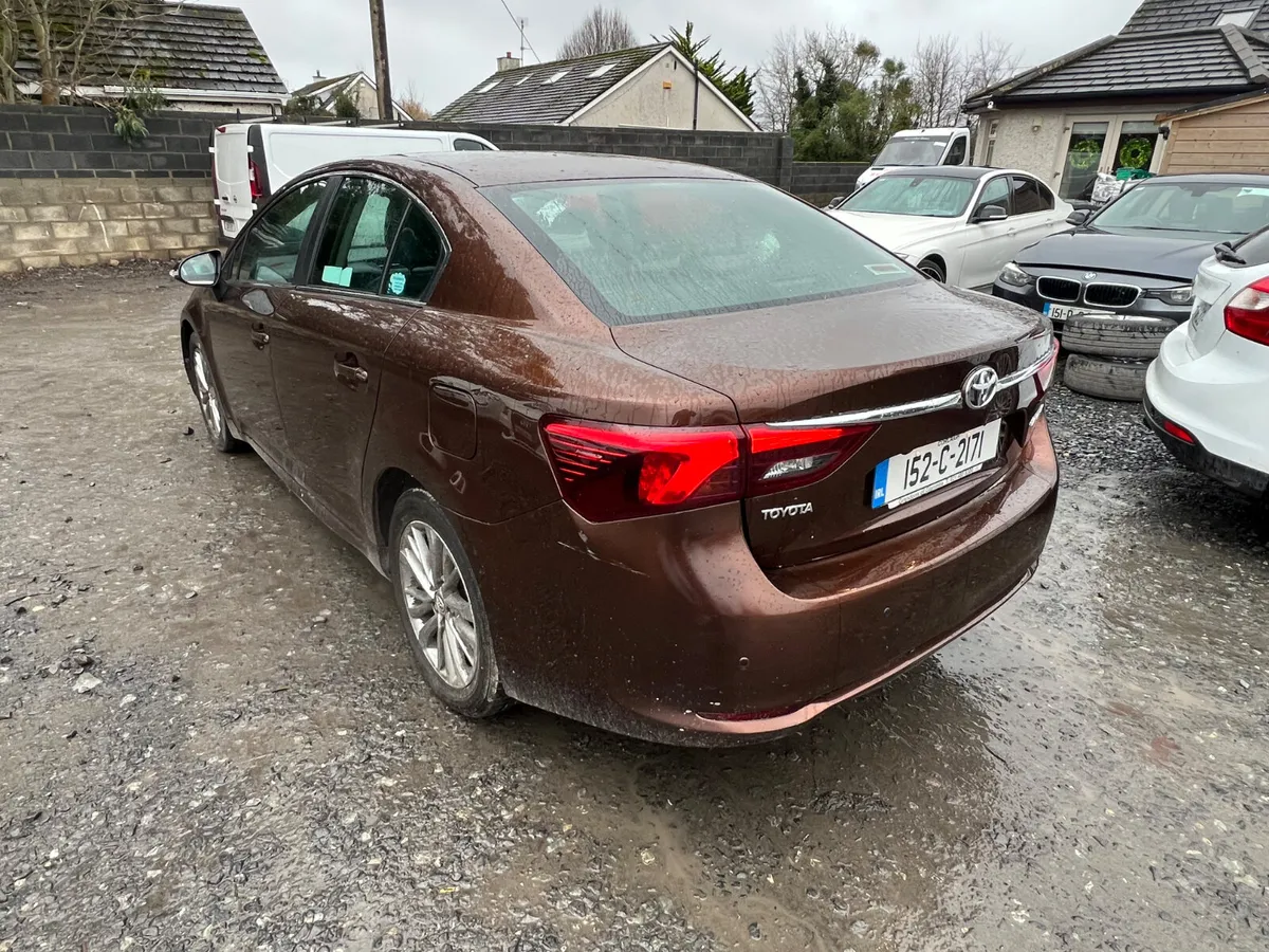 152 Toyota Avensis 1.6 Diesel not damaged driving - Image 4