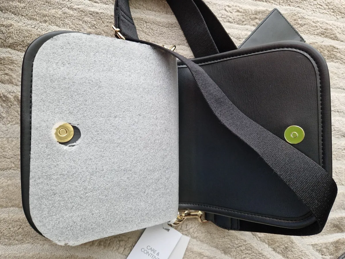 Tommy Hilfiger handbag - Image 3