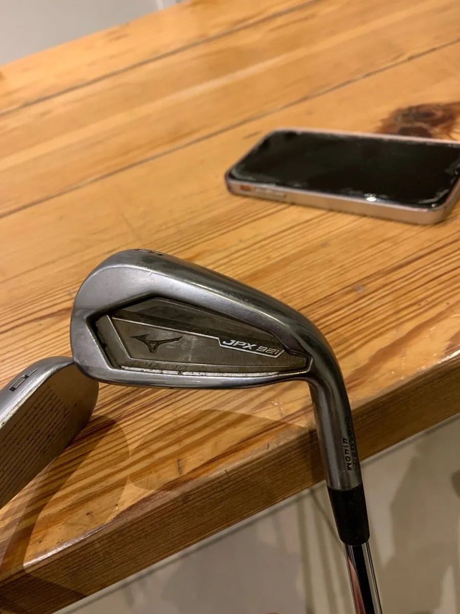 Mizuno JPX 921 Dynamic gold s300 - Image 2