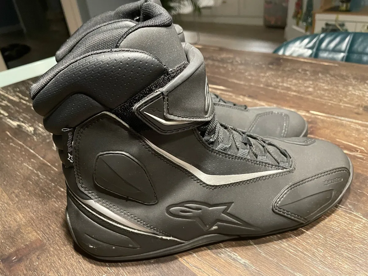 Alpinestars Fastback 2 DRYSTAR Riding Boots - Image 1